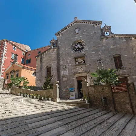 Apartment Cozy In Labin With Wifi