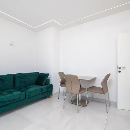Cozy In With Wifi Apartment
